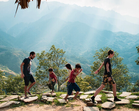RÙA’S HOUSE MOUNTAIN HAMLET – CUỘC SỐNG TRÊN ĐỈNH NÚI BƯỚC RA TỪ GIẤC MƠ