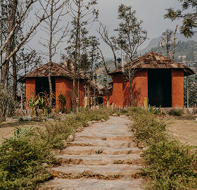 RÙA’S HOUSE MOUNTAIN HAMLET – CUỘC SỐNG TRÊN ĐỈNH NÚI BƯỚC RA TỪ GIẤC MƠ