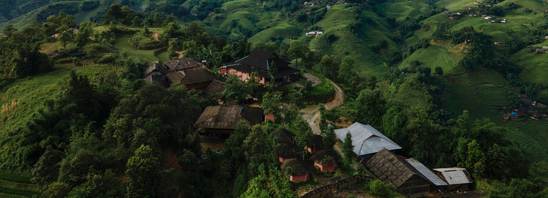 RÙA’S HOUSE MOUNTAIN HAMLET – CUỘC SỐNG TRÊN ĐỈNH NÚI BƯỚC RA TỪ GIẤC MƠ